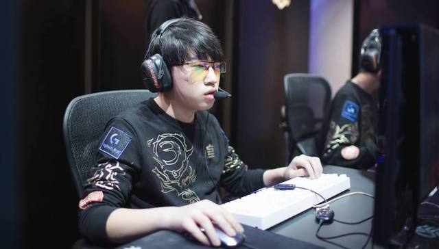 員甚至未來 員甚至未來