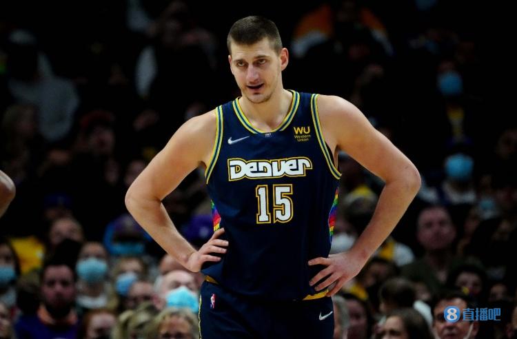 湖人队凭借 湖人队凭借